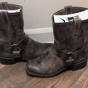 Frye Mens Harness Distressed Dark Brown Leather Boots